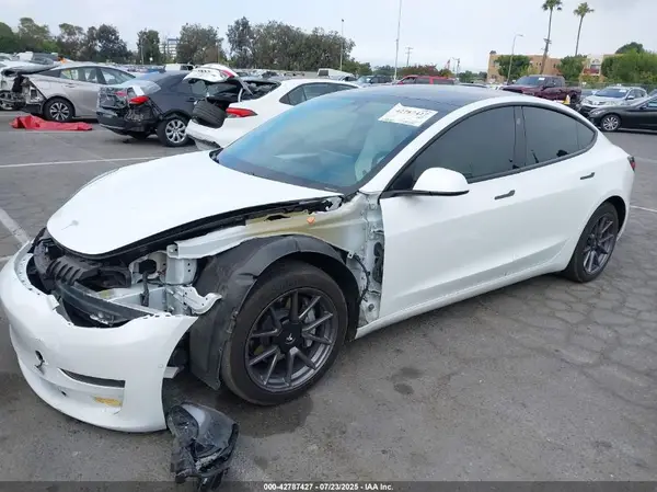 5YJ3E1EA1MF054324 2021 TESLA MODEL 3 - Image 2