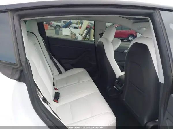 5YJ3E1EA1MF054324 2021 TESLA MODEL 3 - Image 8
