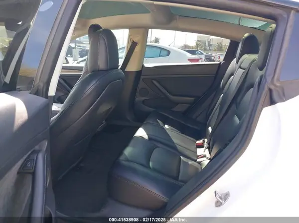 5YJ3E1EA1MF058308 2021 TESLA MODEL 3 - Image 8