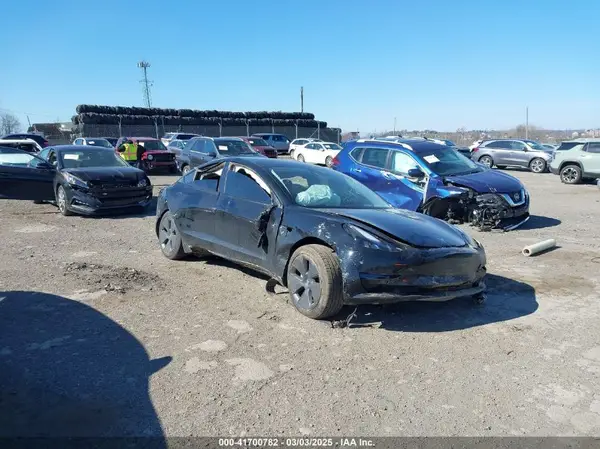 5YJ3E1EA1MF059829 2021 TESLA MODEL 3 - Image 1