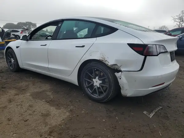 5YJ3E1EA1MF066389 2021 TESLA MODEL 3 - Image 2
