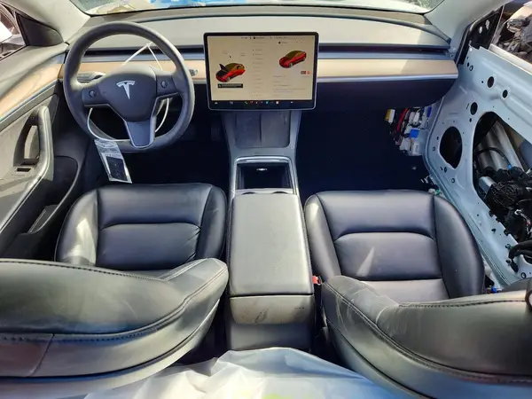 5YJ3E1EA1MF068451 2021 TESLA MODEL 3 - Image 8