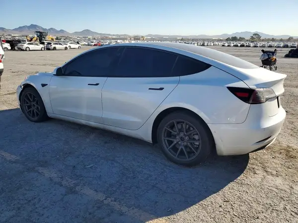 5YJ3E1EA1MF076162 2021 TESLA MODEL 3 - Image 2