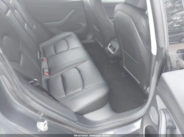 5YJ3E1EA1MF077795 2021 TESLA MODEL 3 - Image 8