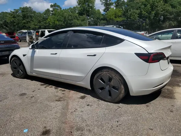 5YJ3E1EA1MF086285 2021 TESLA MODEL 3 - Image 2