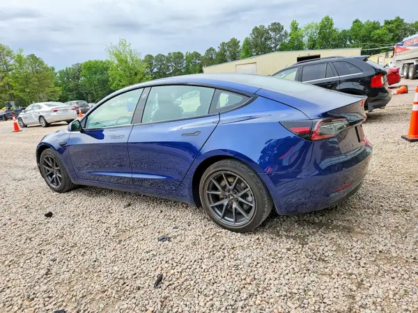 5YJ3E1EA1MF090014 2021 TESLA MODEL 3 - Image 2