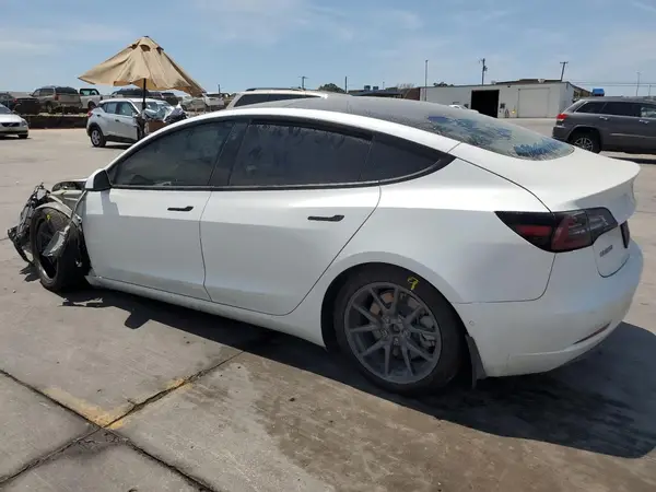 5YJ3E1EA1MF091521 2021 TESLA MODEL 3 - Image 2