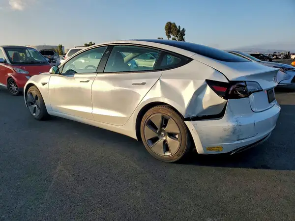 5YJ3E1EA1MF094032 2021 TESLA MODEL 3 - Image 2