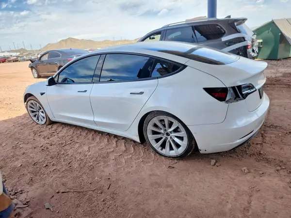 5YJ3E1EA1MF095942 2021 TESLA MODEL 3 - Image 2