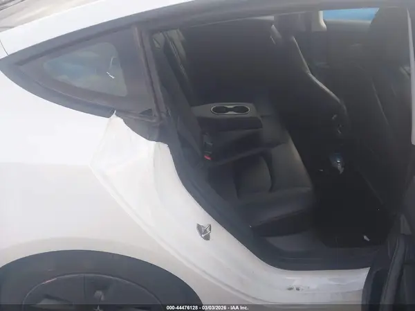 5YJ3E1EA1MF100346 2021 TESLA MODEL 3 - Image 8