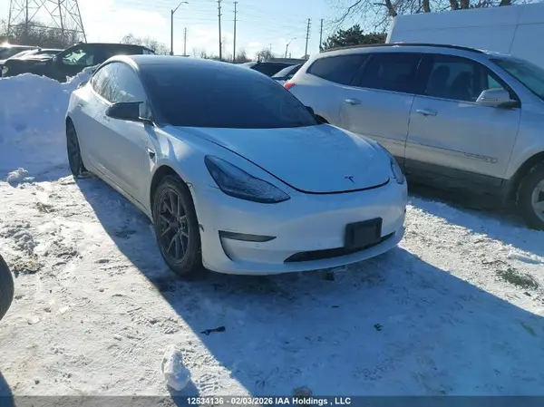 5YJ3E1EA1MF840947 2021 TESLA MODEL 3 - Image 1