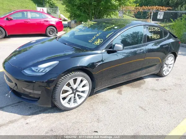 5YJ3E1EA1MF848501 2021 TESLA MODEL 3 - Image 2