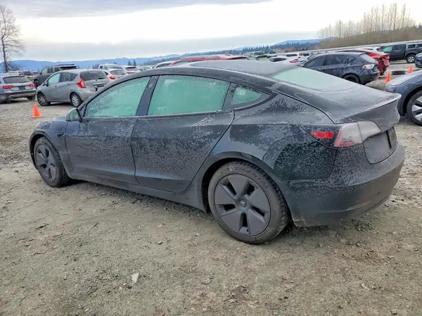 5YJ3E1EA1MF850734 2021 TESLA MODEL 3 - Image 2