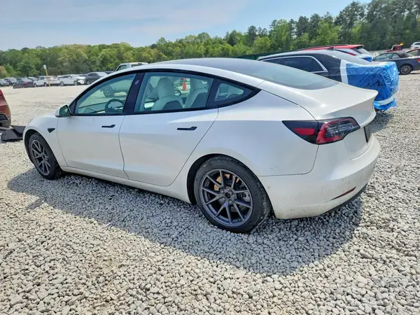 5YJ3E1EA1MF853617 2021 TESLA MODEL 3 - Image 2