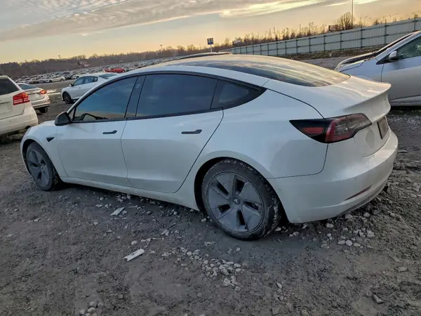 5YJ3E1EA1MF853665 2021 TESLA MODEL 3 - Image 2