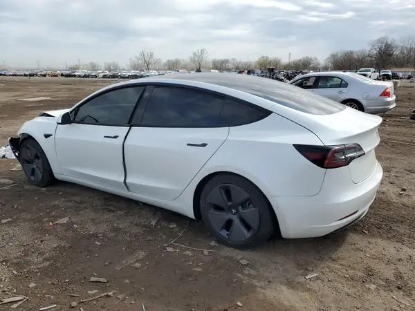 5YJ3E1EA1MF854220 2021 TESLA MODEL 3 - Image 2