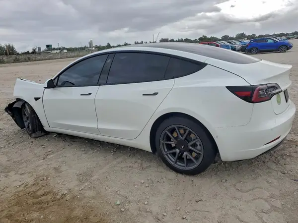 5YJ3E1EA1MF867355 2021 TESLA MODEL 3 - Image 2