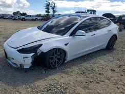 5YJ3E1EA1MF868103 2021 TESLA MODEL 3