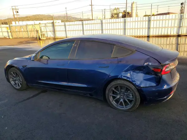 5YJ3E1EA1MF868277 2021 TESLA MODEL 3 - Image 2