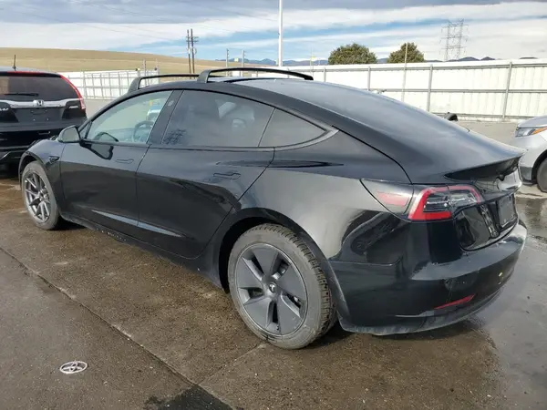 5YJ3E1EA1MF876427 2021 TESLA MODEL 3 - Image 2