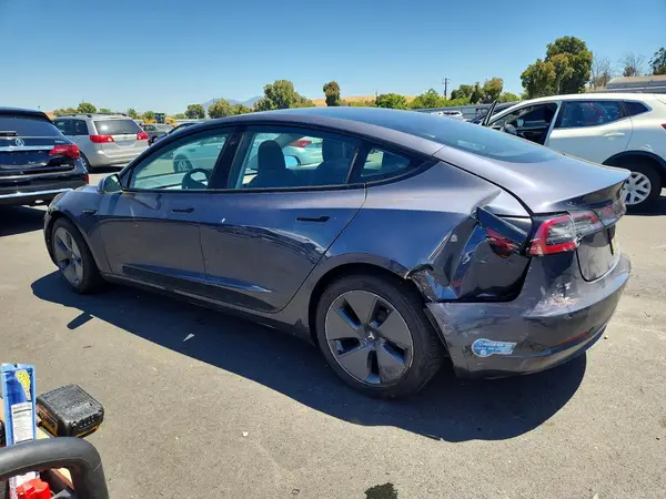 5YJ3E1EA1MF877786 2021 TESLA MODEL 3 - Image 2