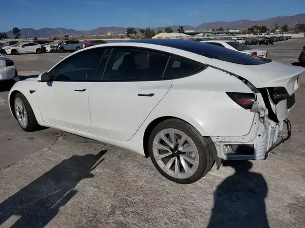 5YJ3E1EA1MF878520 2021 TESLA MODEL 3 - Image 2