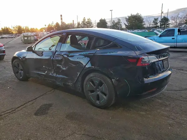 5YJ3E1EA1MF907076 2021 TESLA MODEL 3 - Image 2