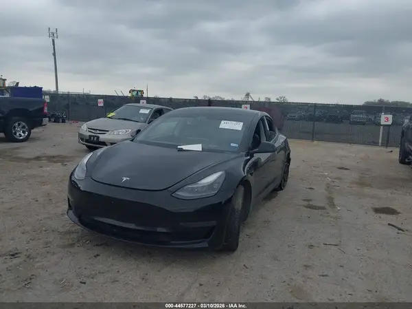 5YJ3E1EA1MF920894 2021 TESLA MODEL 3 - Image 2