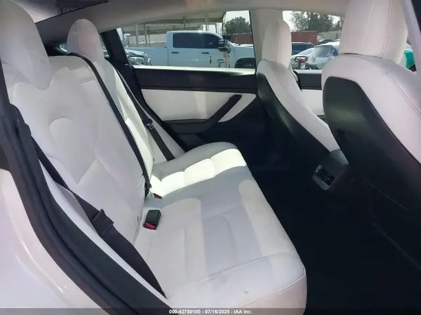 5YJ3E1EA1MF921673 2021 TESLA MODEL 3 - Image 8