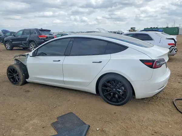 5YJ3E1EA1MF921804 2021 TESLA MODEL 3 - Image 2