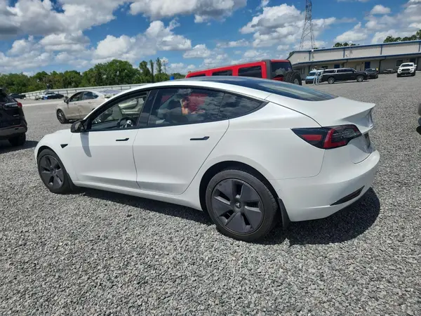 5YJ3E1EA1MF963650 2021 TESLA MODEL 3 - Image 2