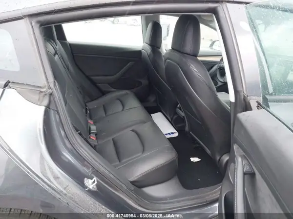 5YJ3E1EA1MF976740 2021 TESLA MODEL 3 - Image 8