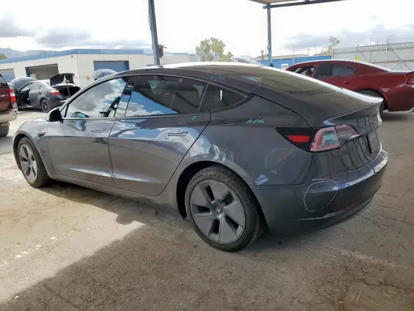 5YJ3E1EA1MF981842 2021 TESLA MODEL 3 - Image 2