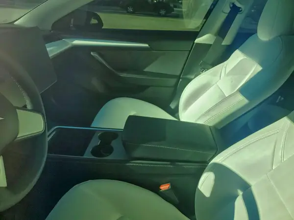 5YJ3E1EA1MF989584 2021 TESLA MODEL 3 - Image 8