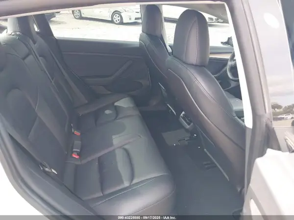 5YJ3E1EA1MF992100 2021 TESLA MODEL 3 - Image 8