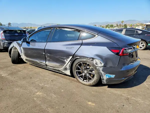 5YJ3E1EA1MF997393 2021 TESLA MODEL 3 - Image 2