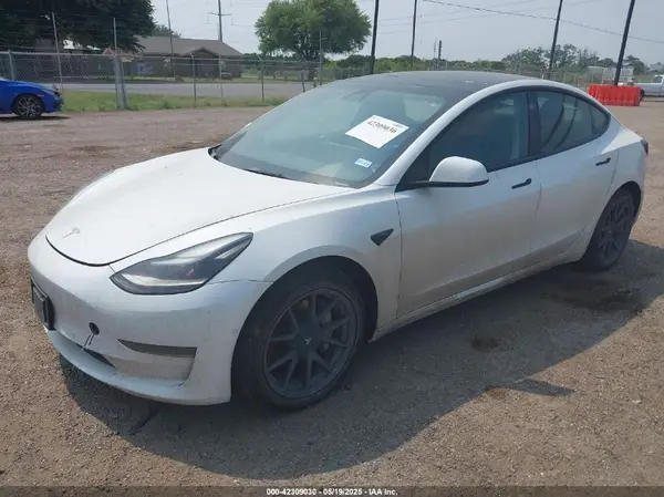 5YJ3E1EA1NF102485 2022 TESLA MODEL 3 - Image 2