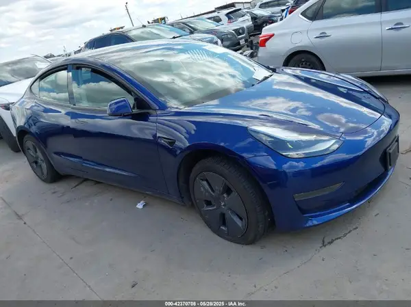5YJ3E1EA1NF113535 2022 TESLA MODEL 3 - Image 1