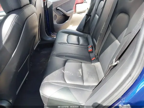 5YJ3E1EA1NF113535 2022 TESLA MODEL 3 - Image 8