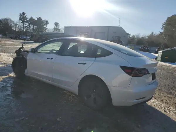 5YJ3E1EA1NF119481 2022 TESLA MODEL 3 - Image 2