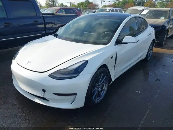 5YJ3E1EA1NF129329 2022 TESLA MODEL 3 - Image 2