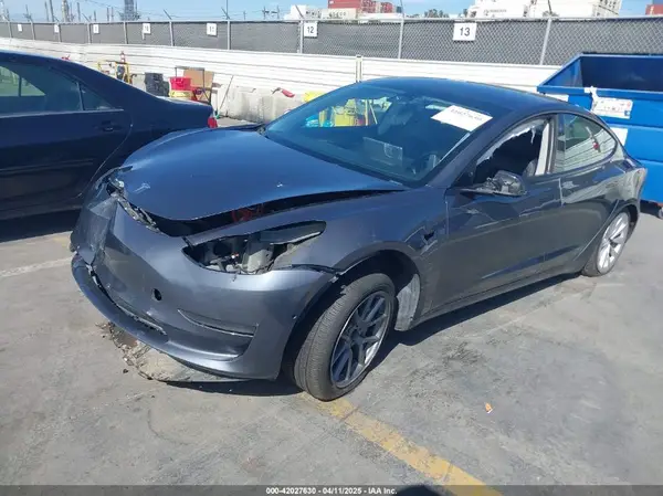 5YJ3E1EA1NF142713 2022 TESLA MODEL 3 - Image 2