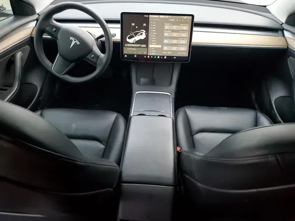 5YJ3E1EA1NF143263 2022 TESLA MODEL 3 - Image 8