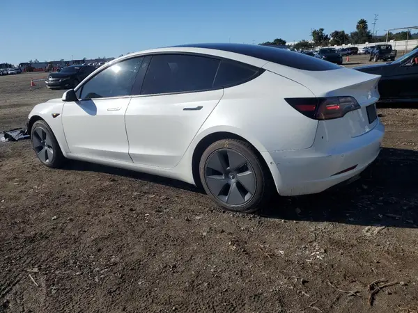 5YJ3E1EA1NF159091 2022 TESLA MODEL 3 - Image 2