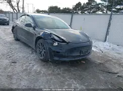 5YJ3E1EA1NF161813 2022 TESLA MODEL 3