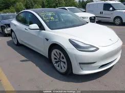 5YJ3E1EA1NF163853 2022 TESLA MODEL 3