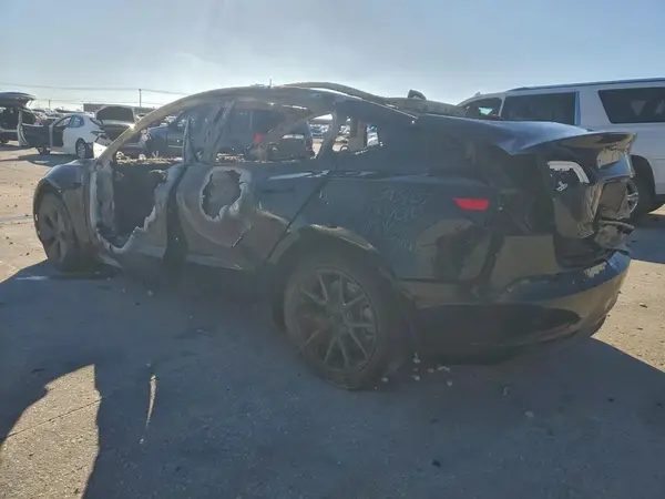 5YJ3E1EA1NF185769 2022 TESLA MODEL 3 - Image 2