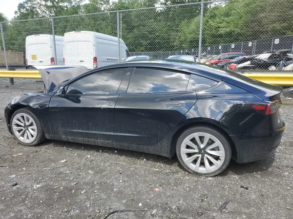 5YJ3E1EA1NF185822 2022 TESLA MODEL 3 - Image 2