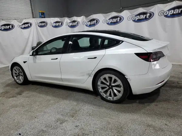 5YJ3E1EA1NF187313 2022 TESLA MODEL 3 - Image 2