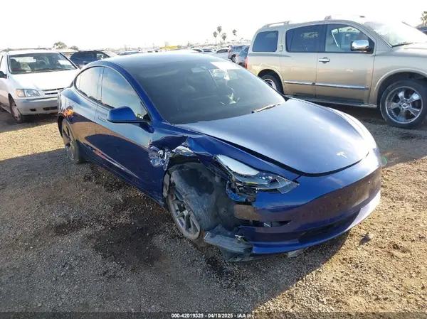 5YJ3E1EA1NF188994 2022 TESLA MODEL 3 - Image 1